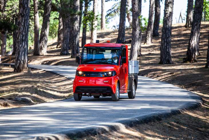Überwinde deine Schwierigkeiten einfach mit einem elektrischen Kleinlastwagen